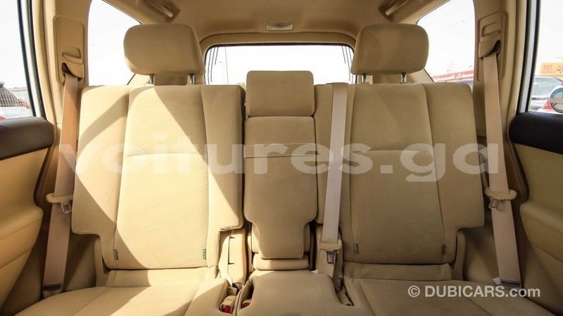 Big with watermark toyota prado estuaire import dubai 4779