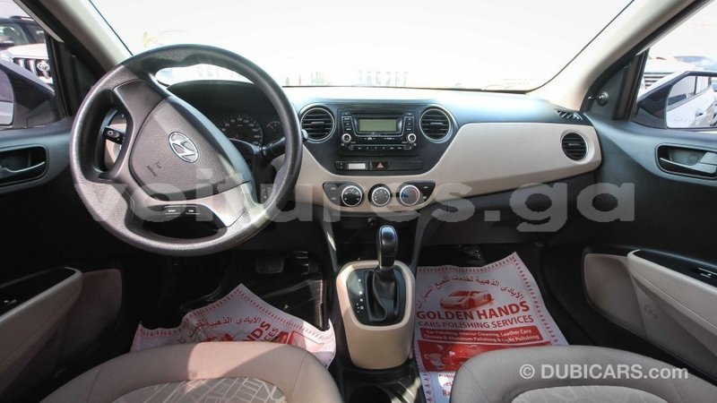 Big with watermark hyundai i10 estuaire import dubai 4780