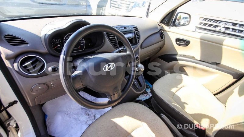 Big with watermark hyundai i10 estuaire import dubai 4783