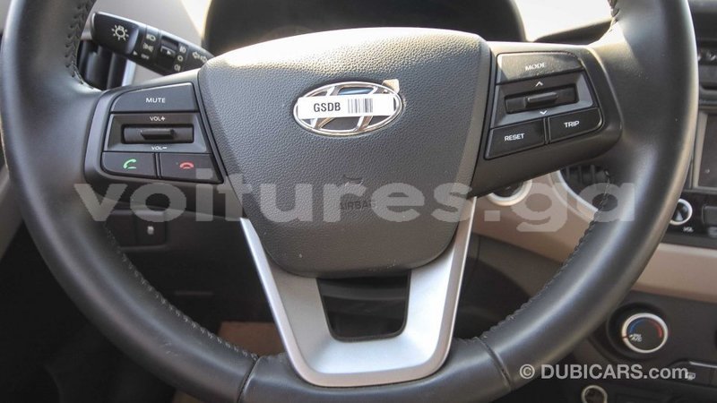 Big with watermark hyundai creta estuaire import dubai 4784