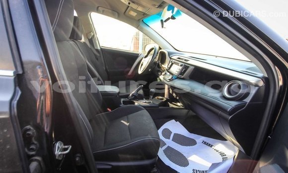 Acheter Import Utilitaire Toyota HiAce Noir à Import - Dubai, Estuaire Acheter Import Utilitaire Toyota HiAce Noir à Import - Dubai, Estuaire