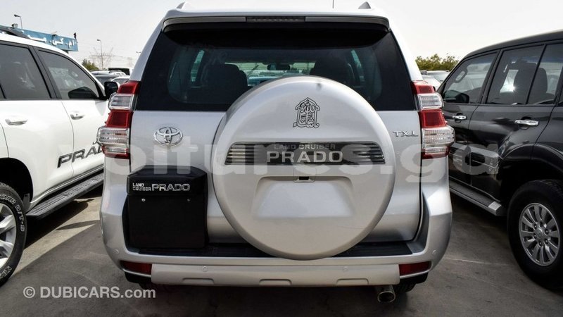 Big with watermark toyota prado estuaire import dubai 4787