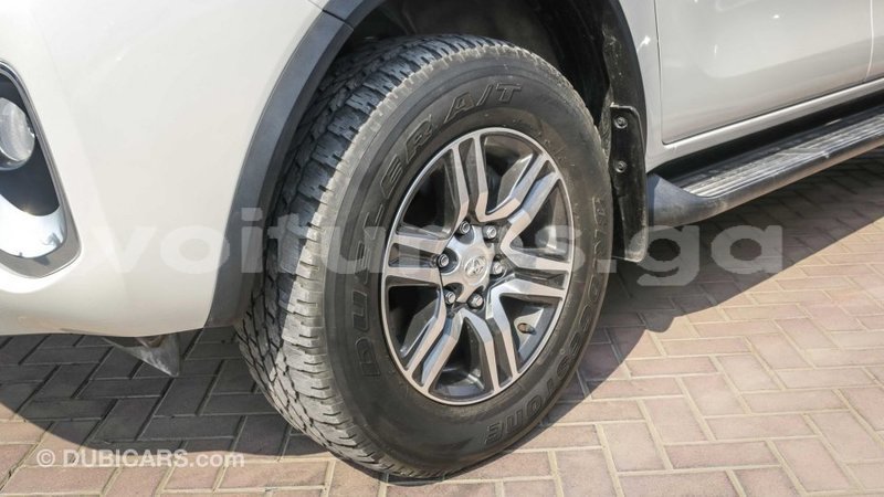 Big with watermark toyota fortuner estuaire import dubai 4789