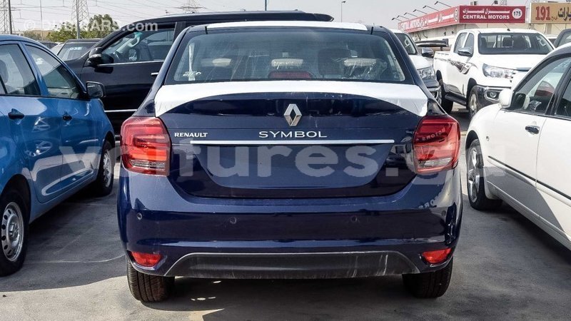 Big with watermark renault symbol estuaire import dubai 4795