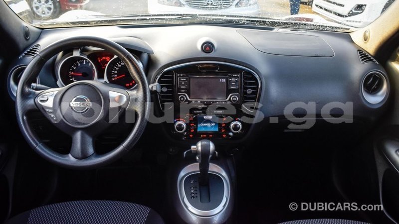 Big with watermark nissan juke estuaire import dubai 4796