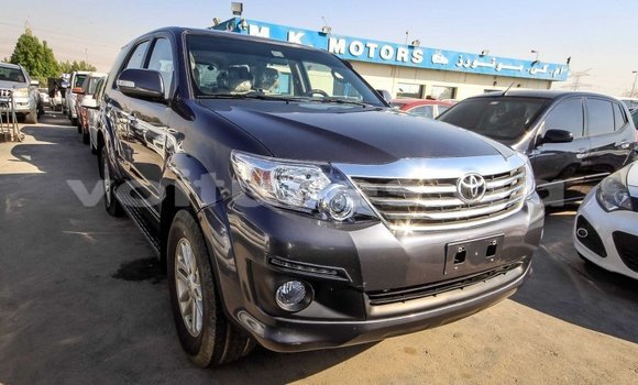 Acheter Import Voiture Toyota Fortuner Autre à Import - Dubai, Estuaire Acheter Import Voiture Toyota Fortuner Autre à Import - Dubai, Estuaire