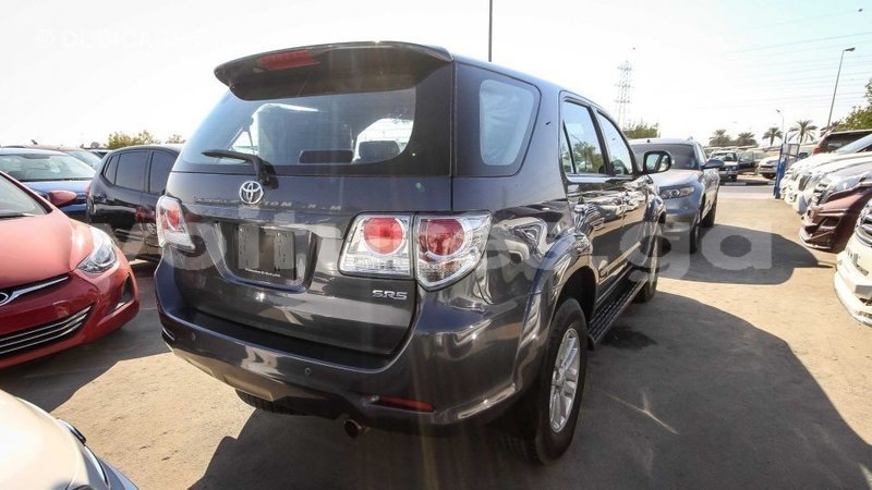 Big with watermark toyota fortuner estuaire import dubai 4797