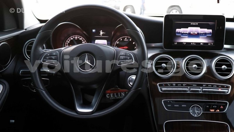 Big with watermark mercedes benz 190 estuaire import dubai 4804