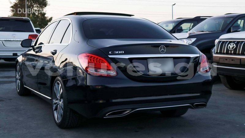 Big with watermark mercedes benz 190 estuaire import dubai 4804