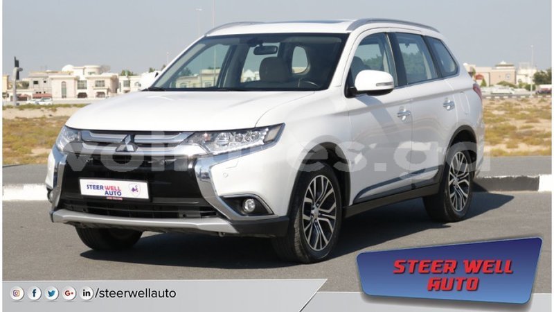 Big with watermark mitsubishi outlander estuaire import dubai 4809