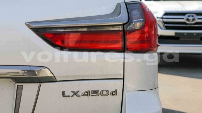 Big with watermark lexus lx estuaire import dubai 4811