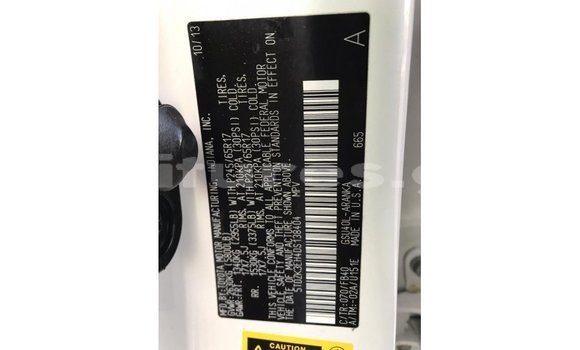 Acheter Import Voiture Toyota Highlander Blanc à Import - Dubai, Estuaire Acheter Import Voiture Toyota Highlander Blanc à Import - Dubai, Estuaire