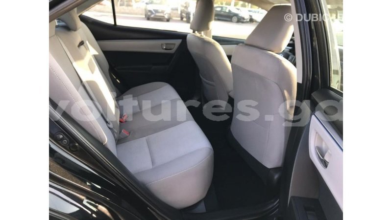 Big with watermark toyota corolla estuaire import dubai 4815