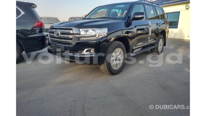 Big with watermark toyota land cruiser estuaire import dubai 4818