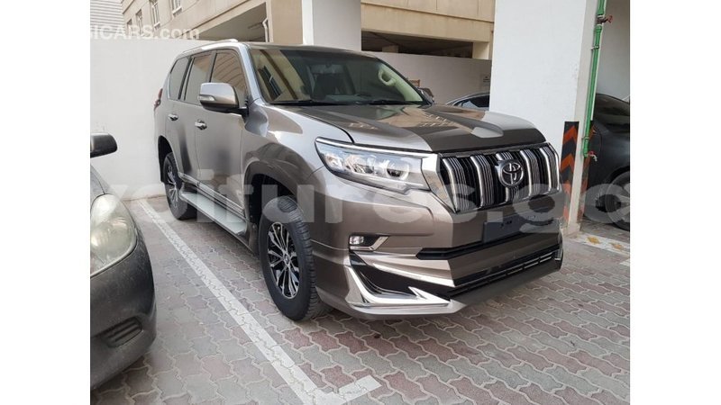 Big with watermark toyota prado estuaire import dubai 4825