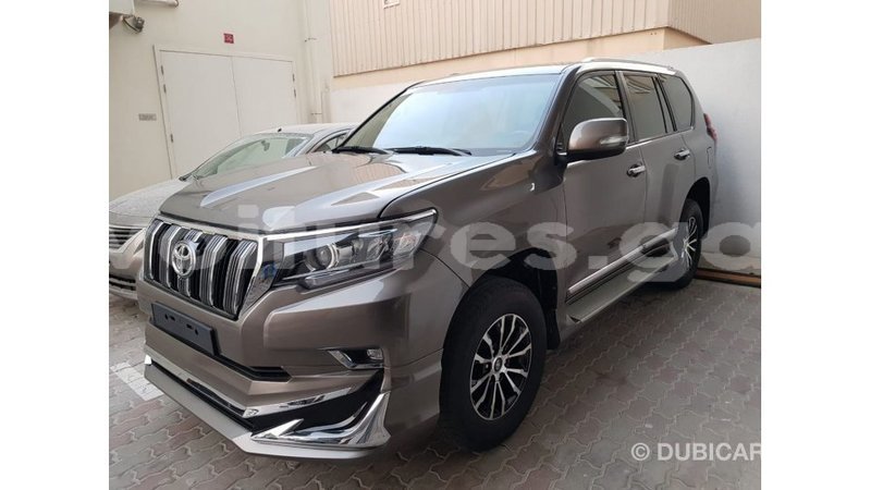 Big with watermark toyota prado estuaire import dubai 4825