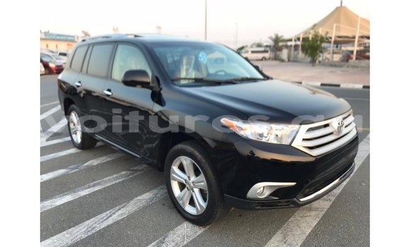 Acheter Import Voiture Toyota Highlander Noir à Import - Dubai, Estuaire Acheter Import Voiture Toyota Highlander Noir à Import - Dubai, Estuaire