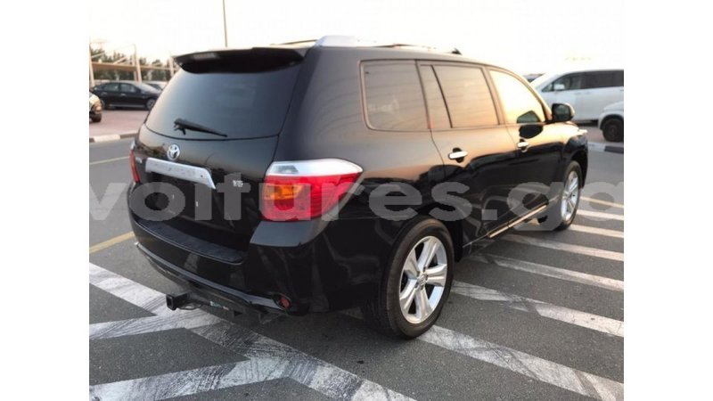 Big with watermark toyota highlander estuaire import dubai 4826