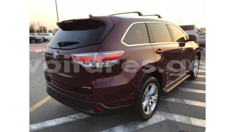 Big with watermark toyota highlander estuaire import dubai 4827