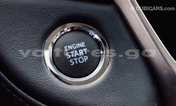 Acheter Import Voiture Toyota Land Cruiser Blanc à Import - Dubai, Estuaire Acheter Import Voiture Toyota Land Cruiser Blanc à Import - Dubai, Estuaire