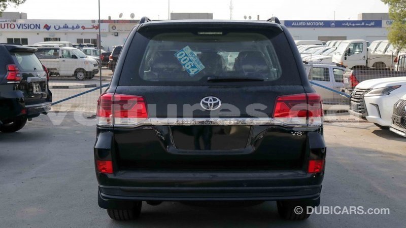 Big with watermark toyota land cruiser estuaire import dubai 4829