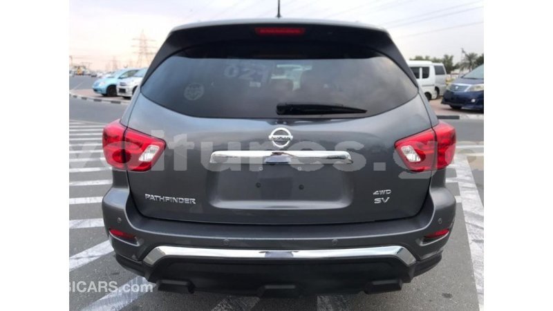 Big with watermark nissan pathfinder estuaire import dubai 4831