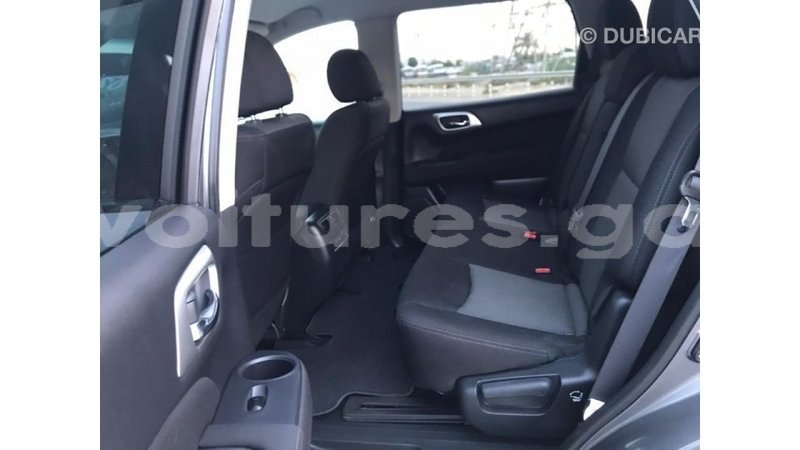 Big with watermark nissan pathfinder estuaire import dubai 4831