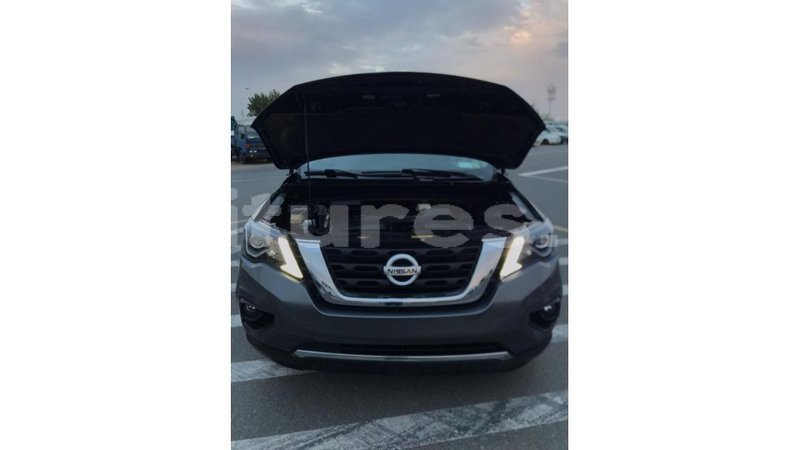 Big with watermark nissan pathfinder estuaire import dubai 4831