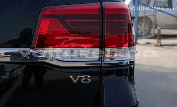 Acheter Import Voiture Toyota Land Cruiser Noir à Import - Dubai, Estuaire Acheter Import Voiture Toyota Land Cruiser Noir à Import - Dubai, Estuaire