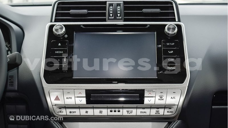 Big with watermark toyota prado estuaire import dubai 4833