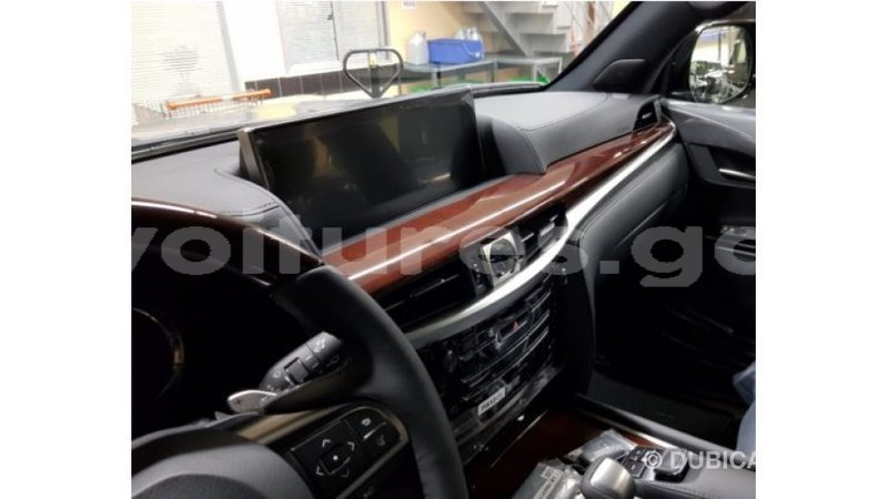 Big with watermark lexus lx estuaire import dubai 4838