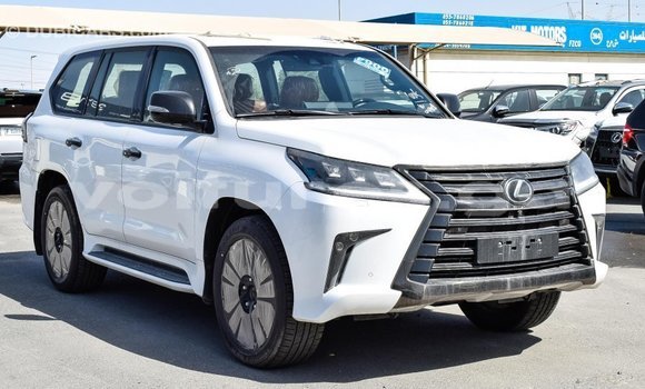 Acheter Import Voiture Lexus LX Blanc à Import - Dubai, Estuaire Acheter Import Voiture Lexus LX Blanc à Import - Dubai, Estuaire