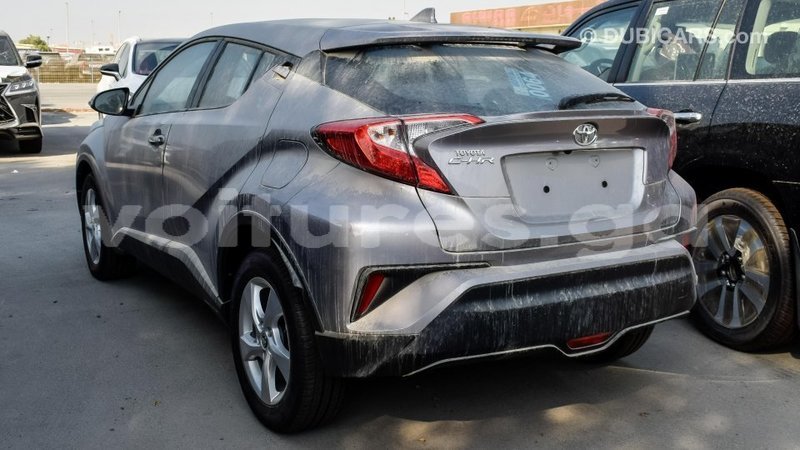 Big with watermark toyota c hr estuaire import dubai 4840