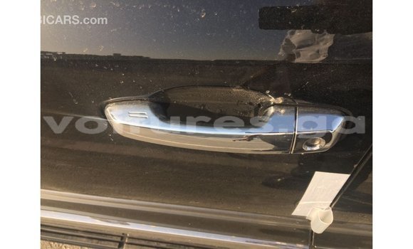 Acheter Import Voiture Toyota Land Cruiser Noir à Import - Dubai, Estuaire Acheter Import Voiture Toyota Land Cruiser Noir à Import - Dubai, Estuaire