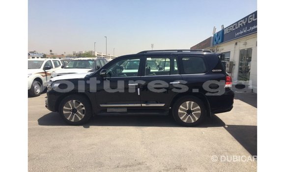 Acheter Import Voiture Toyota Land Cruiser Noir à Import - Dubai, Estuaire Acheter Import Voiture Toyota Land Cruiser Noir à Import - Dubai, Estuaire