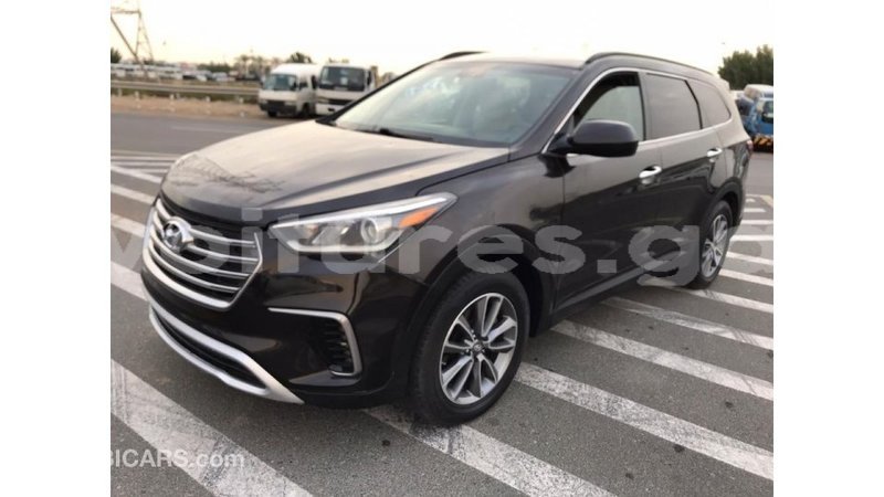 Big with watermark hyundai santa fe estuaire import dubai 4849