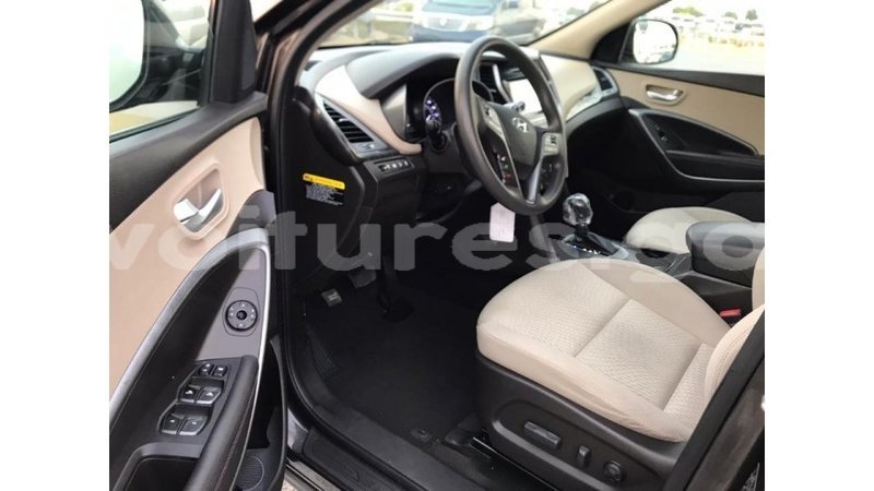 Big with watermark hyundai santa fe estuaire import dubai 4849