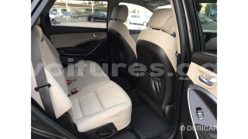 Big with watermark hyundai santa fe estuaire import dubai 4849