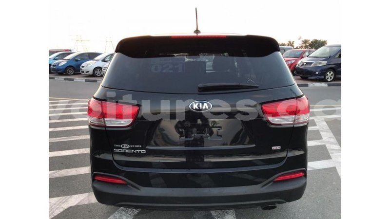 Big with watermark kia sorento estuaire import dubai 4851