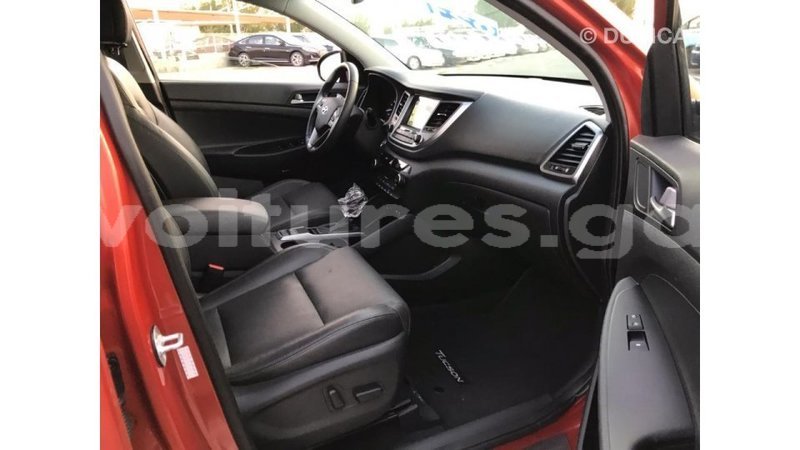 Big with watermark hyundai tucson estuaire import dubai 4853