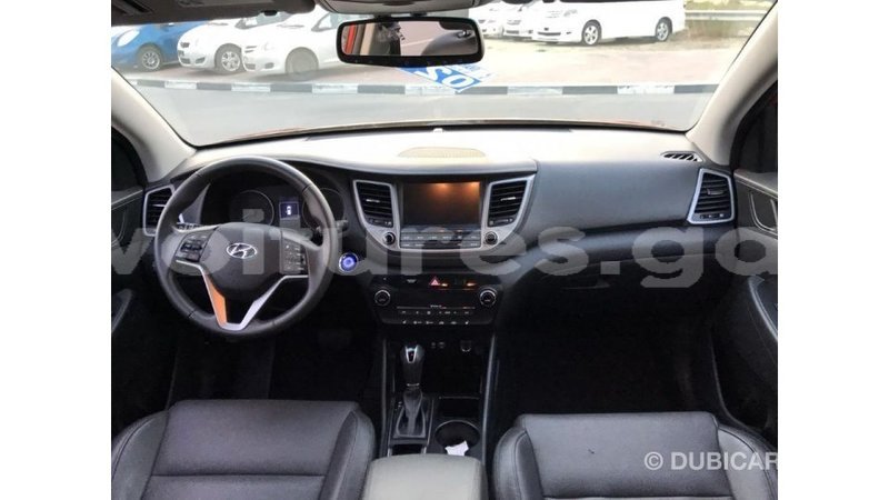 Big with watermark hyundai tucson estuaire import dubai 4853