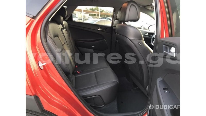 Big with watermark hyundai tucson estuaire import dubai 4853