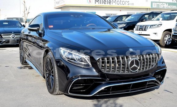 Sayi Na hannu Mercedes-Benz S–Class Black Mota in Libreville a estuary Sayi Na hannu Mercedes-Benz S–Class Black Mota in Libreville a estuary