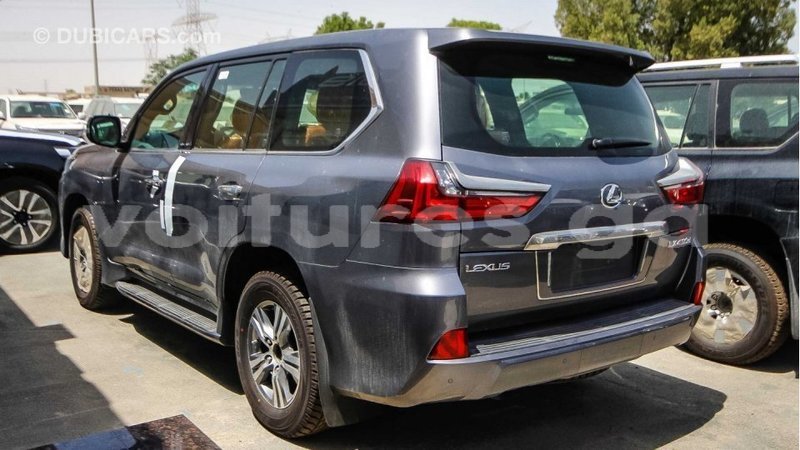 Big with watermark lexus lx estuaire import dubai 4865