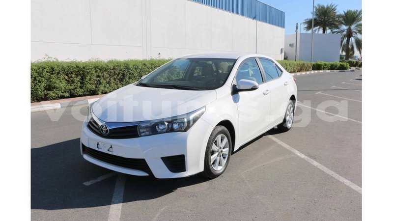 Big with watermark toyota corolla estuaire import dubai 4866