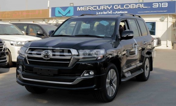 Acheter Import Voiture Toyota Land Cruiser Noir à Import - Dubai, Estuaire Acheter Import Voiture Toyota Land Cruiser Noir à Import - Dubai, Estuaire