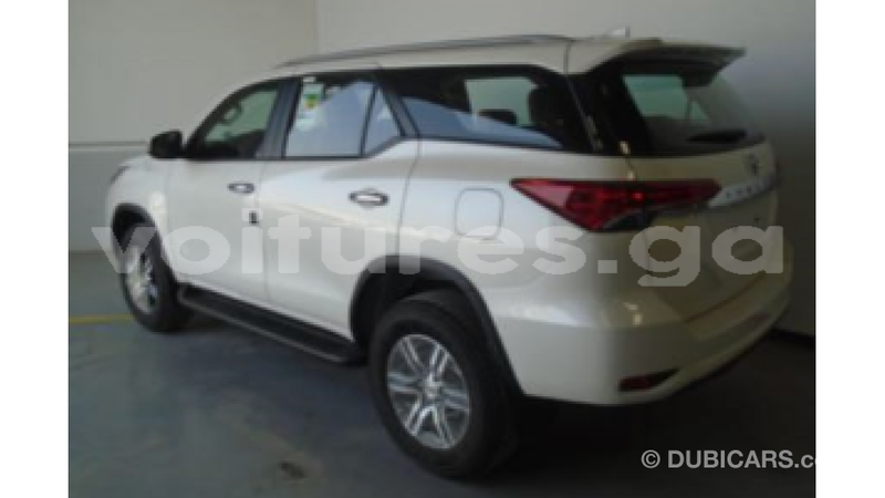 Big with watermark toyota fortuner estuaire import dubai 4870