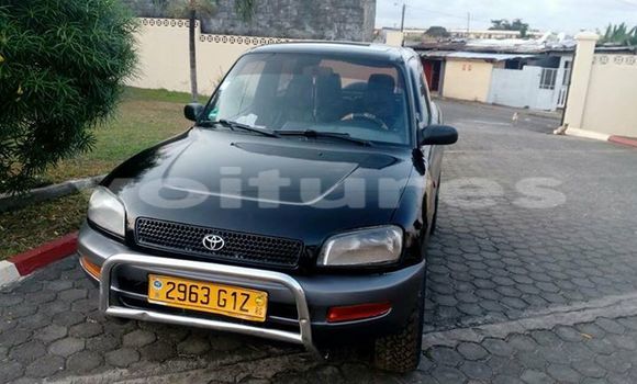 Acheter Occasion Voiture Toyota RAV4 Noir à Libreville, Estuaire Acheter Occasion Voiture Toyota RAV4 Noir à Libreville, Estuaire