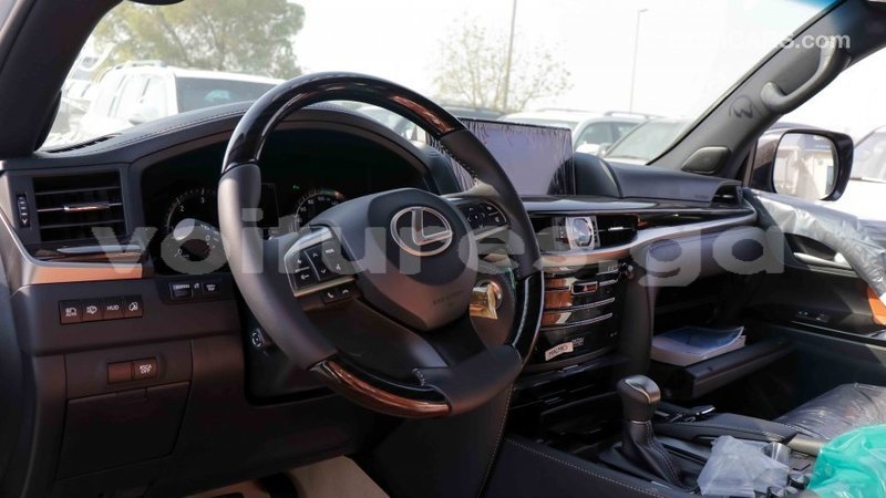 Big with watermark lexus lx estuaire import dubai 4875