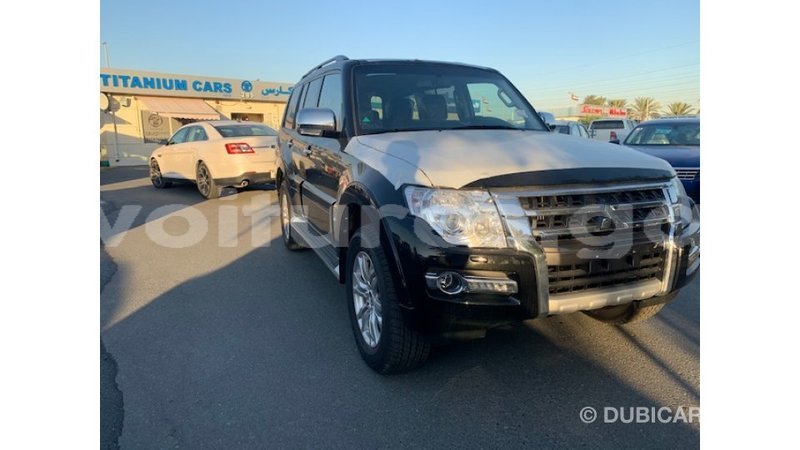 Big with watermark mitsubishi pajero estuaire import dubai 4880